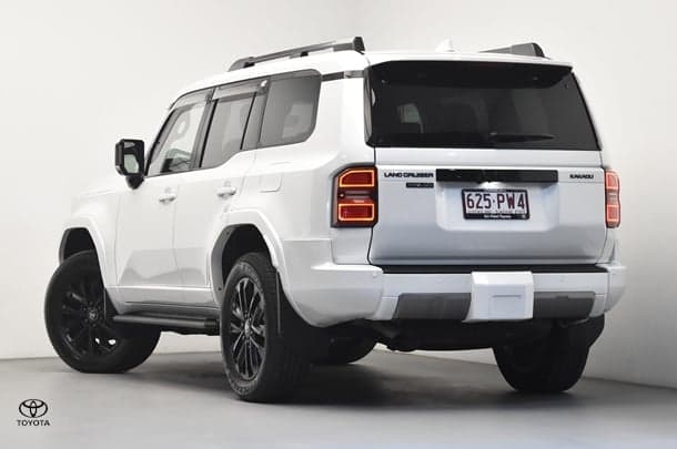 2024 Toyota Landcruiser Prado Kakadu in White
