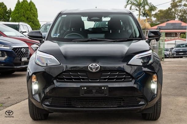 2024 Toyota Yaris Cross GX in Black