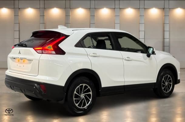 2023 Mitsubishi Eclipse Cross ES in White