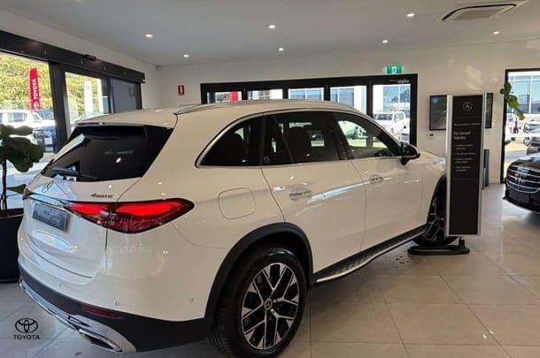 2026 Mercedes-Benz GLC-Class GLC350 e in White
