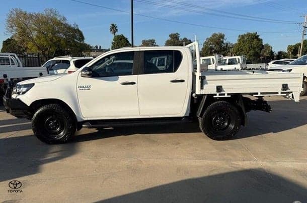 2020 Toyota Hilux SR in White