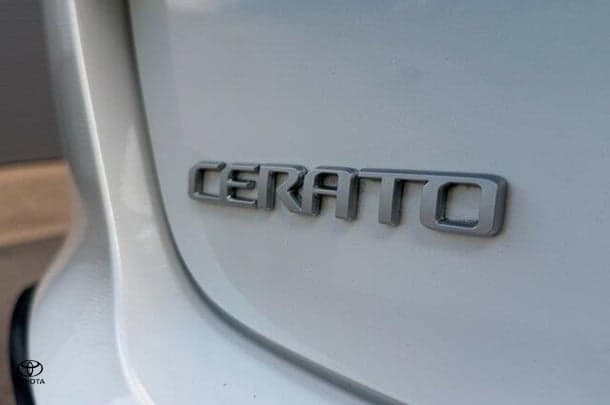 2022 Kia Cerato GT in White
