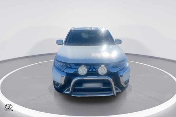 2020 Mitsubishi Outlander LS in White