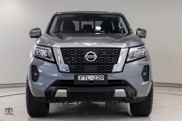 2023 Nissan Navara ST in Grey