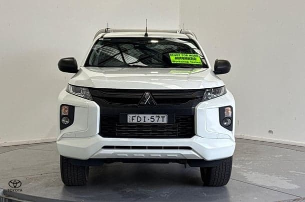 2023 Mitsubishi Triton GLX-R in White