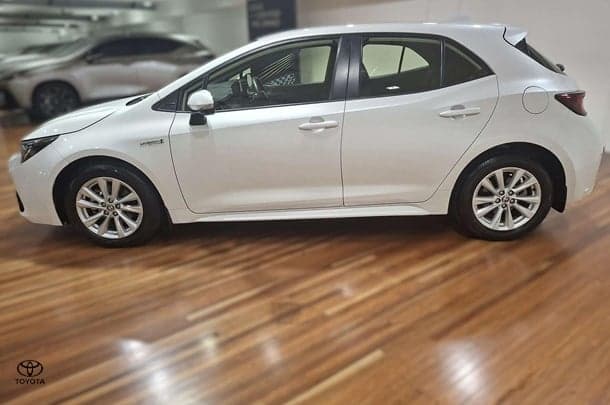 2023 Toyota Corolla Ascent Sport in White