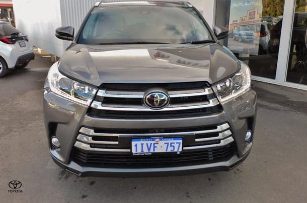 2018 Toyota Kluger Grande AWD in Grey