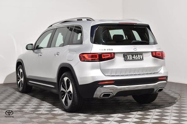 2021 Mercedes-Benz GLB-Class GLB250 in Iridium Silver