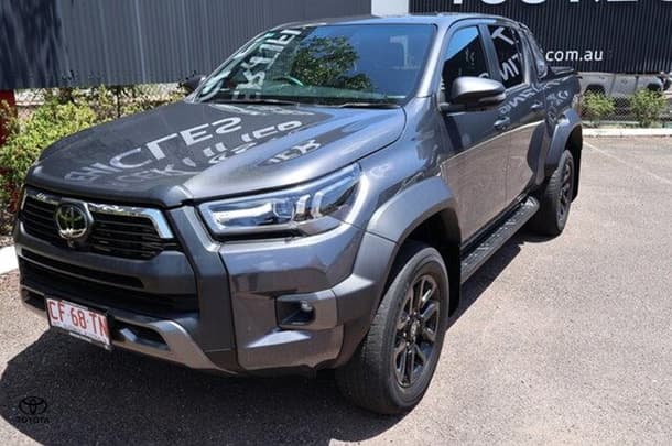 2024 Toyota Hilux Rogue 48V in Grey