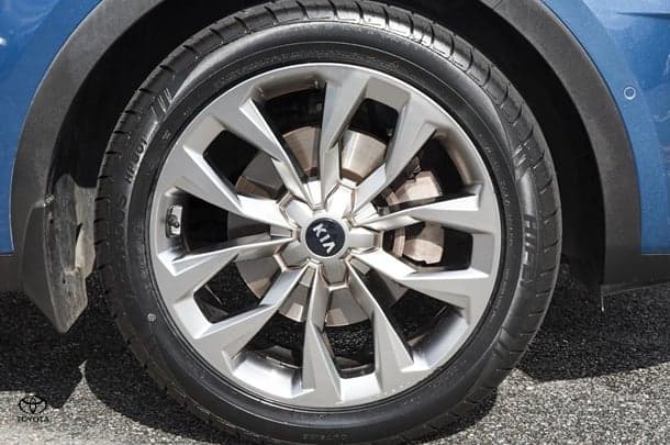 2021 Kia Sorento GT-Line in Blue
