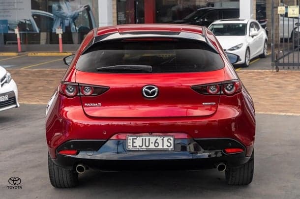 2020 Mazda 3 G25 Astina in Red