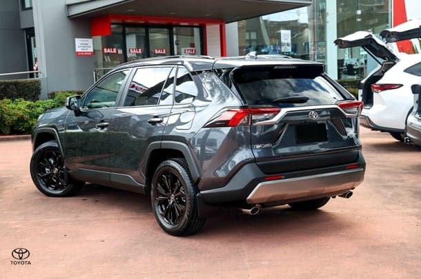 2025 Toyota RAV4 Cruiser 2WD in Silver