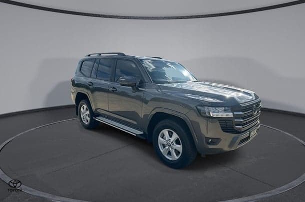 2022 Toyota Landcruiser GXL in Silver