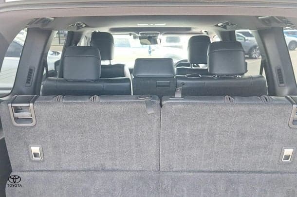 2022 Toyota Landcruiser VX in White