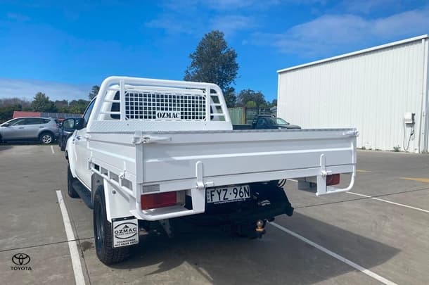 2017 Toyota Hilux SR in White