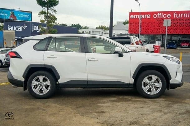 2019 Toyota RAV4 GX-2WD in White