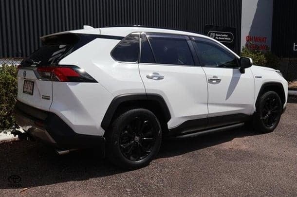 2022 Toyota RAV4 Cruiser in White