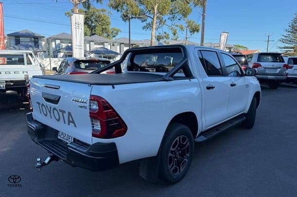 2024 Toyota Hilux SR5 in White