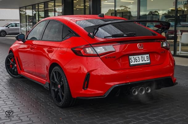 2023 Honda Civic Type R in Red