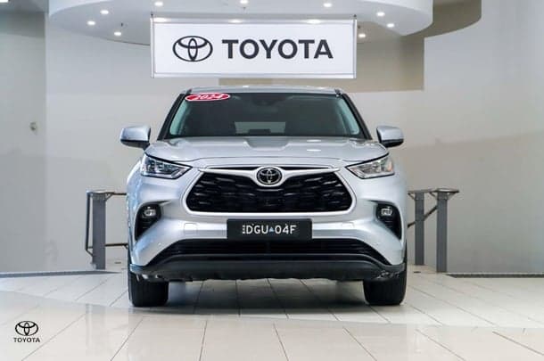2025 Toyota Kluger GX in Silver