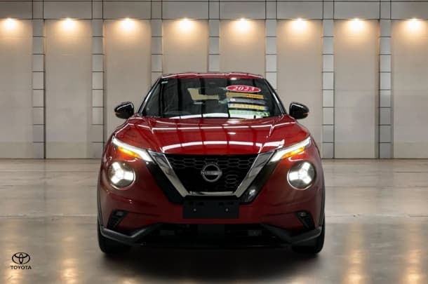2023 Nissan JUKE ST-L in Red