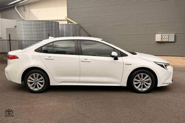 2023 Toyota Corolla Ascent Sport Hybrid in White