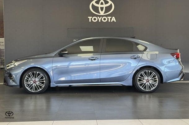 2022 Kia Cerato GT in Blue