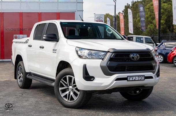 2020 Toyota Hilux SR in White