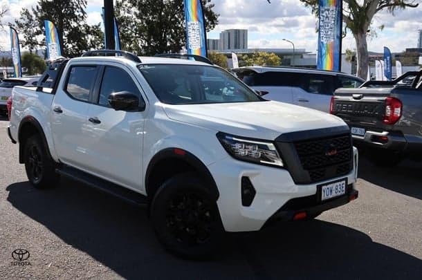 2021 Nissan Navara PRO-4X in White