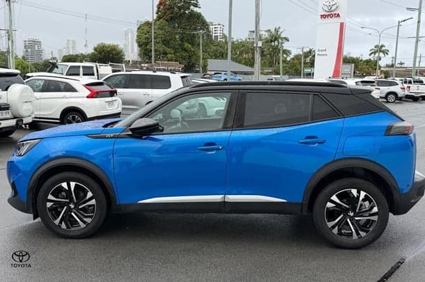2022 Peugeot 2008 GT in Blue