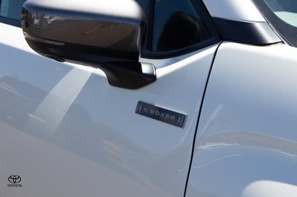2025 Subaru Forester Hybrid in White