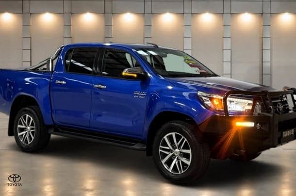 2018 Toyota Hilux SR5 in Blue