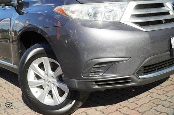 2013 Toyota Kluger KX-R in Grey