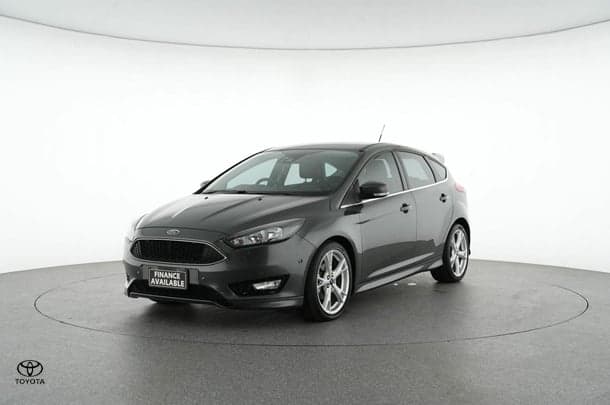 2017 Ford Focus Titanium in Grey