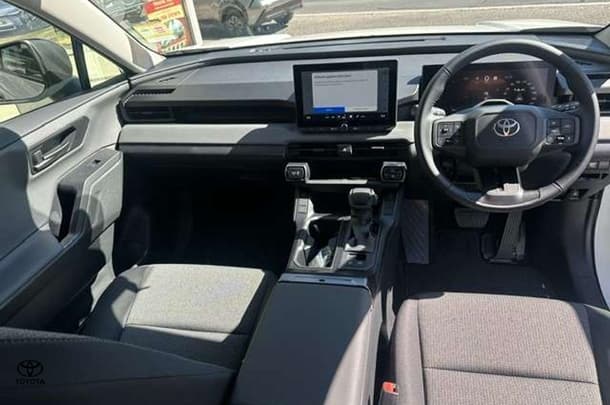 2026 Toyota RAV4 GXL in White