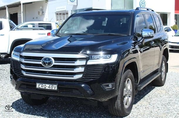 2022 Toyota Landcruiser Sahara in Black
