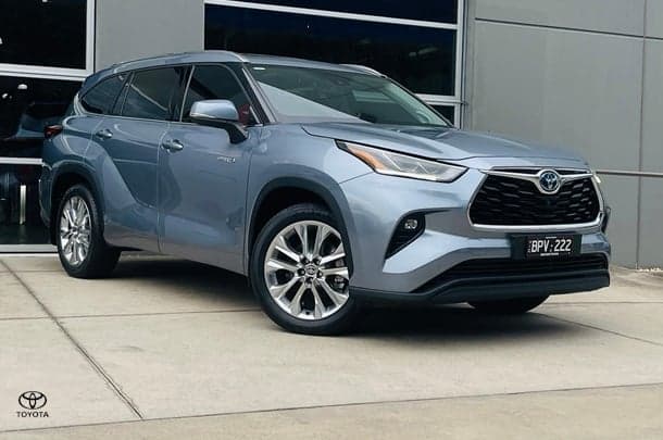 2021 Toyota Kluger Grande in Blue