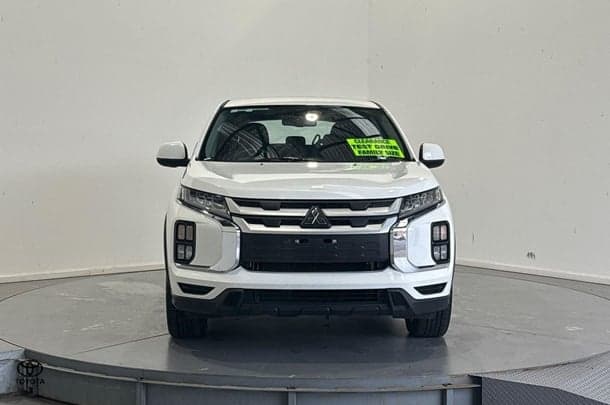 2024 Mitsubishi ASX ES in White
