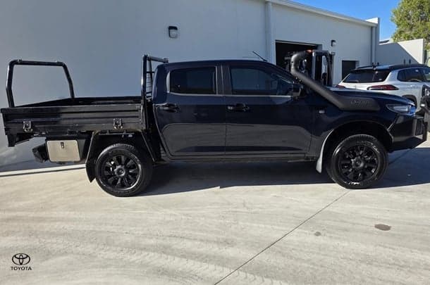 2021 Mazda BT-50 XT in Blue