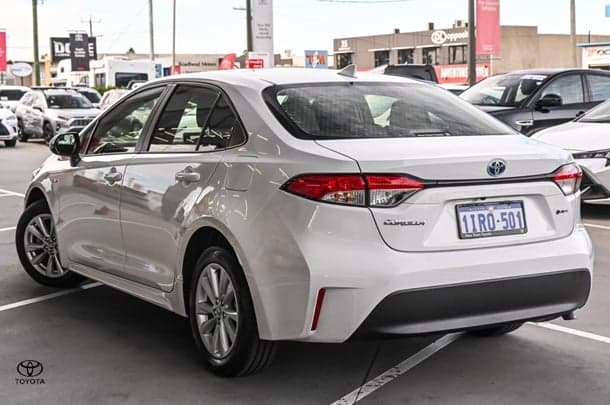 2025 Toyota Corolla Ascent Sport Hybrid in White