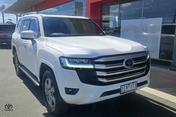 2023 Toyota Landcruiser VX in White