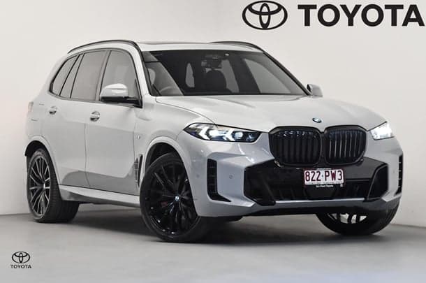 2023 BMW X5 xDrive40i M Sport in Brooklyn Grey