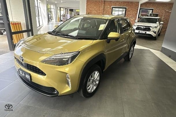 2020 Toyota Yaris Cross GX in Gold