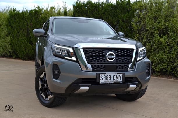 2021 Nissan Navara ST-X in Grey