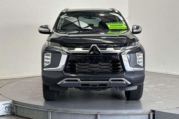 2024 Mitsubishi Pajero Sport GLS in Grey