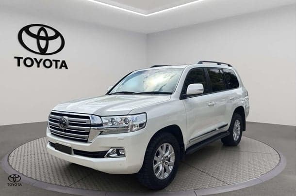 2019 Toyota Landcruiser Sahara in White