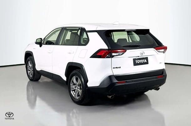 2024 Toyota RAV4 GX 2WD in White