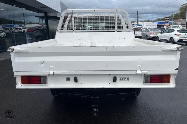 2019 Toyota Hilux SR in White