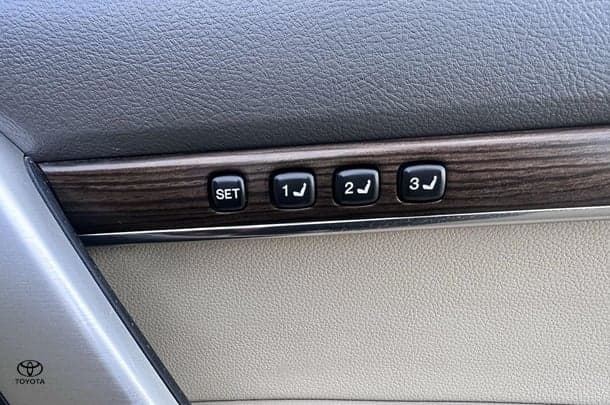 2020 Toyota Landcruiser Sahara in Red