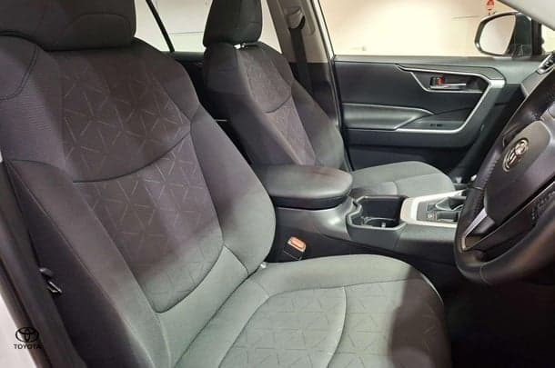 2022 Toyota RAV4 GXL-2WD in White